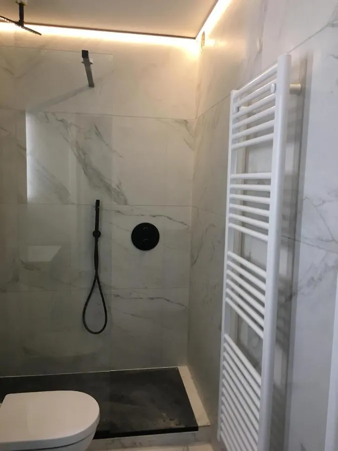 Studio 4 Pers Met Frontaal Zeezicht & Prive Zwembad Oostende شقة أوستيند